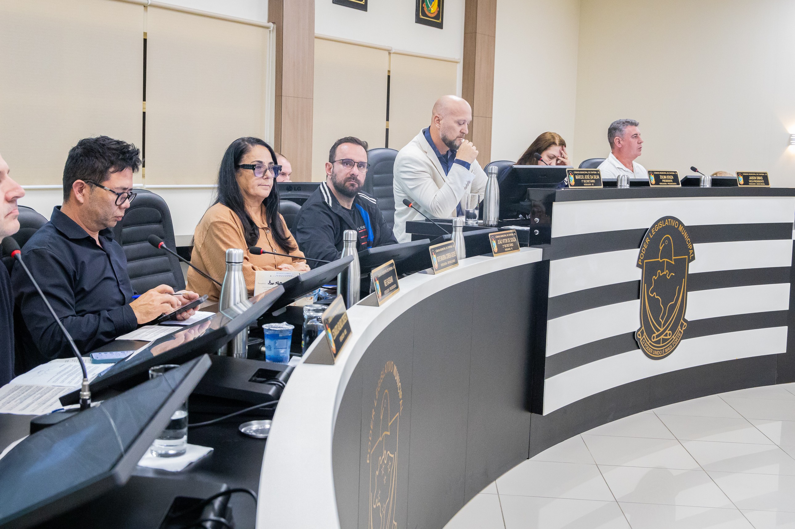 Oito Projetos de Lei avançam para a Prefeitura itapemense