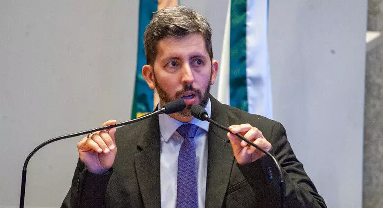 Ideb: DF fica em último lugar no ensino médio e Grass ataca governo Ibaneis
