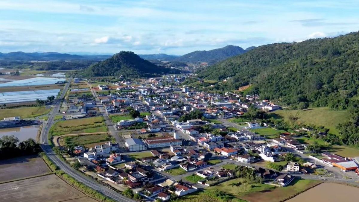 Rompimento em estação deixa cidade inteira sem água no Norte de SC