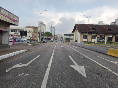 Rock na Praça altera o trânsito neste sábado (8) com interdição parcial de rua no Centro