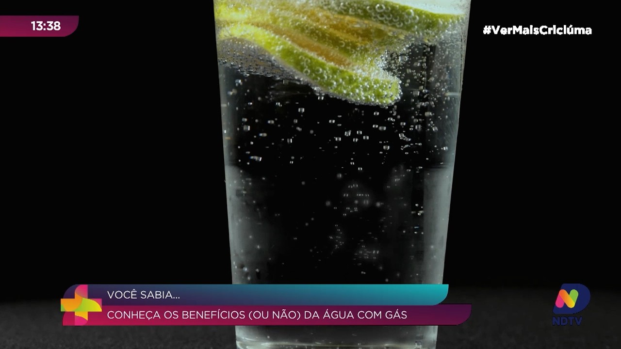 Água com gás faz mal? descubra mitos e benefícios da bebida