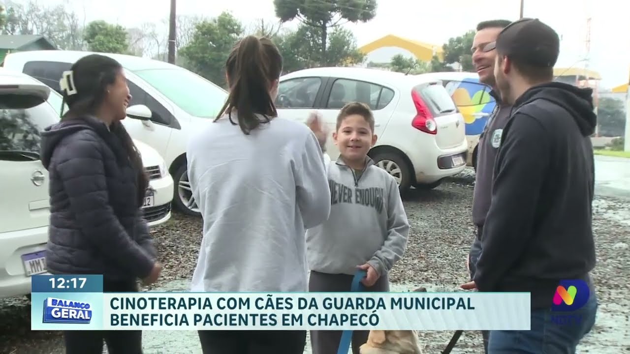 Cinoterapia com cães da Guarda transforma vidas em Chapecó