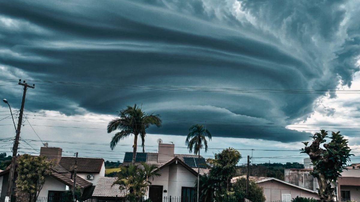 Saiba que horas o ciclone bomba está previsto para se formar e levar ventos de até 150 km/h no Sul do Brasil