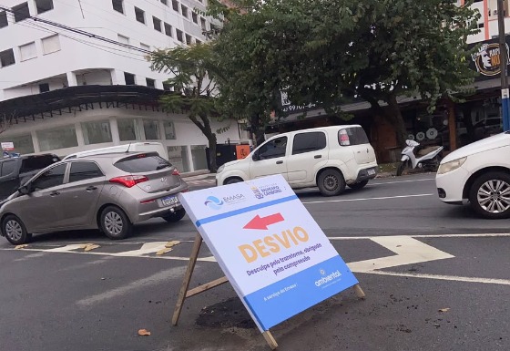 Emasa substitui poço de visita na Rua Bélgica com a Avenida do Estado nesta quinta-feira