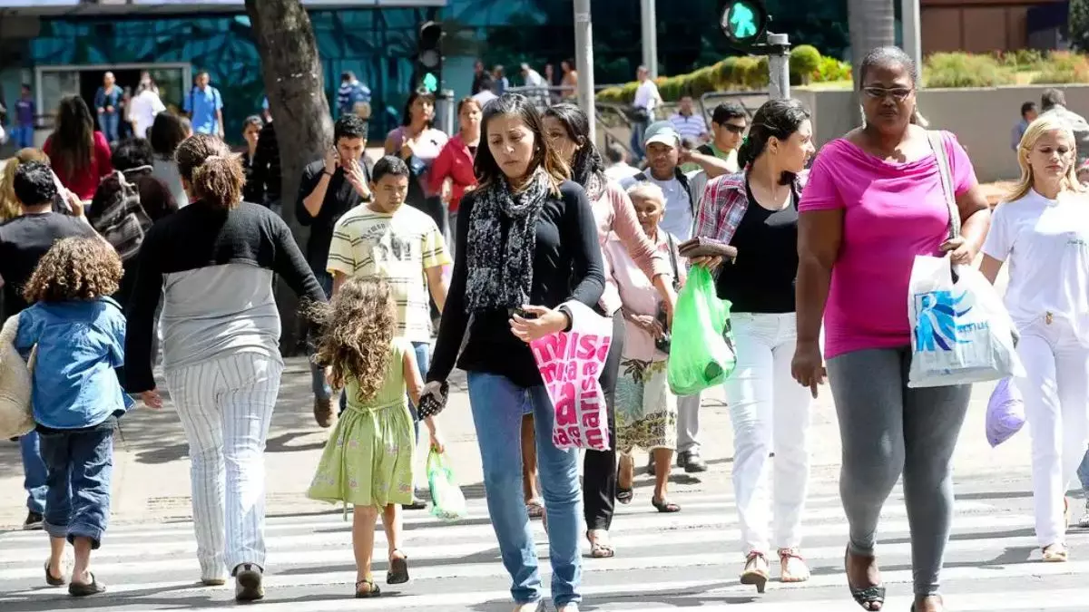 Blumenau aparece entre cidades de SC que mais devem gastar com presentes no Dia dos Pais