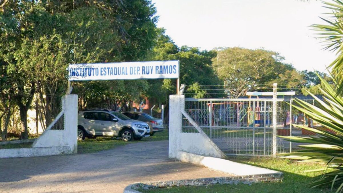 Aluno de 15 anos ataca professoras com facão e deixa feridos em escola no Rio Grande do Sul