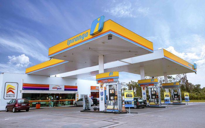 Abastecer o carro pode custar até R$ 75 a mais em BC