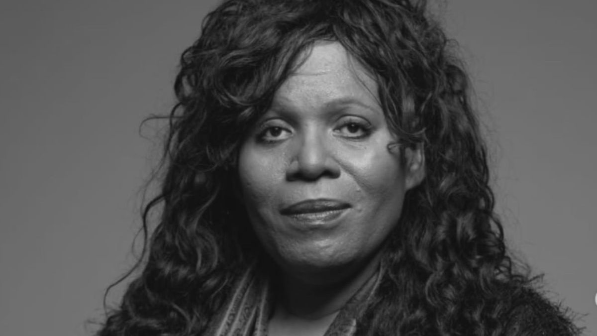 Morre Clodd Dias aos 49 anos; atriz ganhou reconhecimento em séries brasileiras como ‘As Five’ e ‘Manhãs de Setembro’