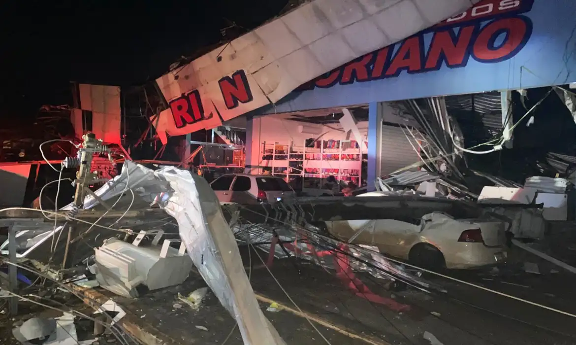 RS: Defesa Civil confirma uma morte e cinco feridos após ciclone bomba |