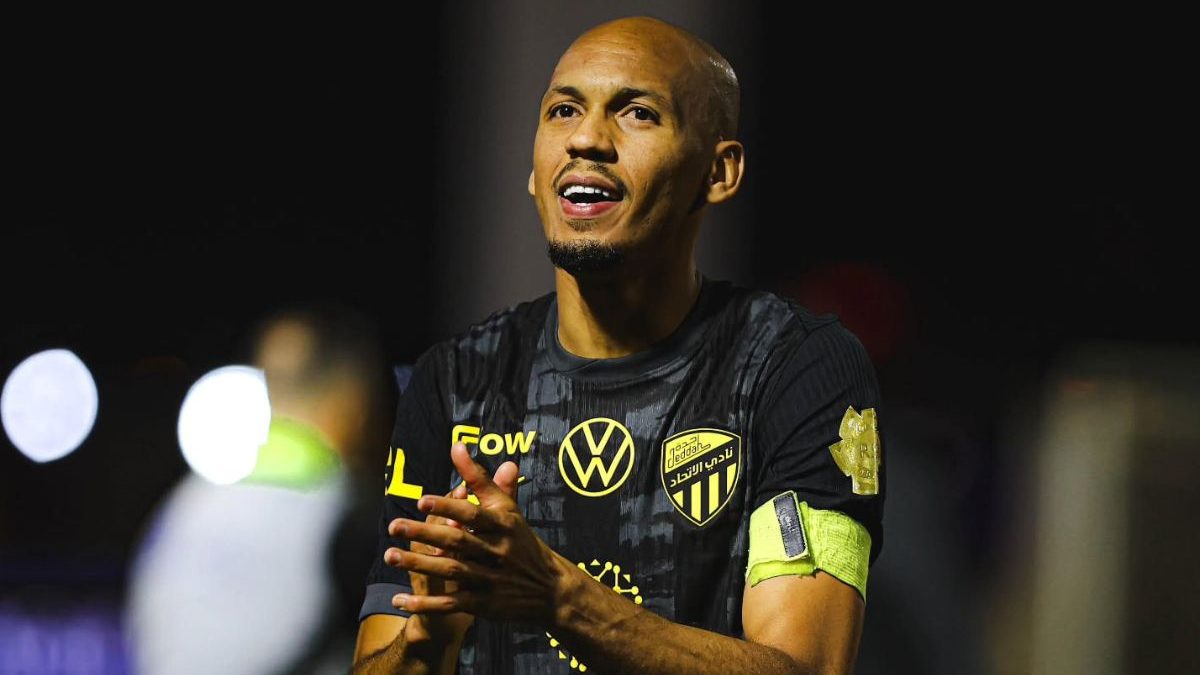 Meia da Seleção Brasileira, Fabinho deixa o Al-Ittihad e fica livre no mercado após três temporadas
