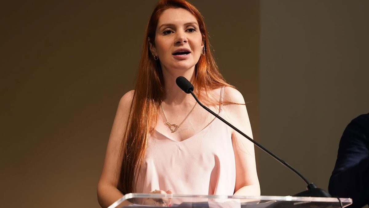 Como Ana Campagnolo mantém independência política e honra 200 mil votos em SC