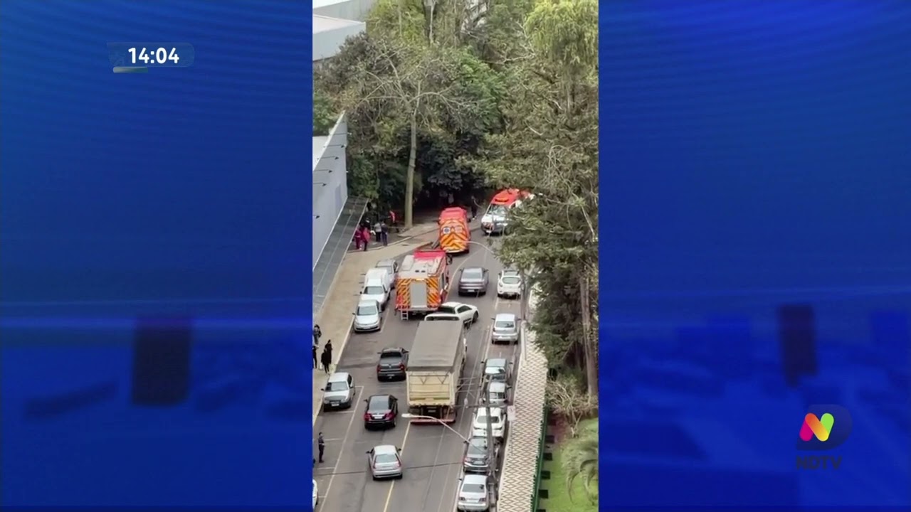 Bombeiros resgatam mulher após carro cair em rio em Joaçaba