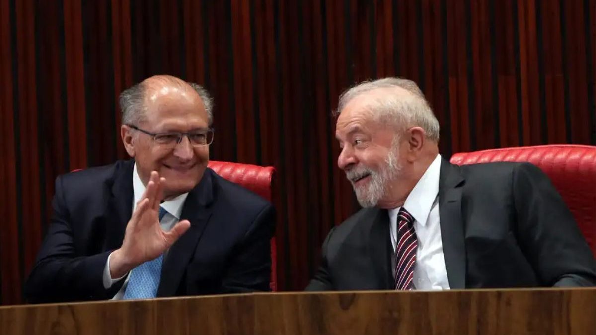 PT registra candidatura de Lula à reeleição e apresenta plano de governo; veja propostas