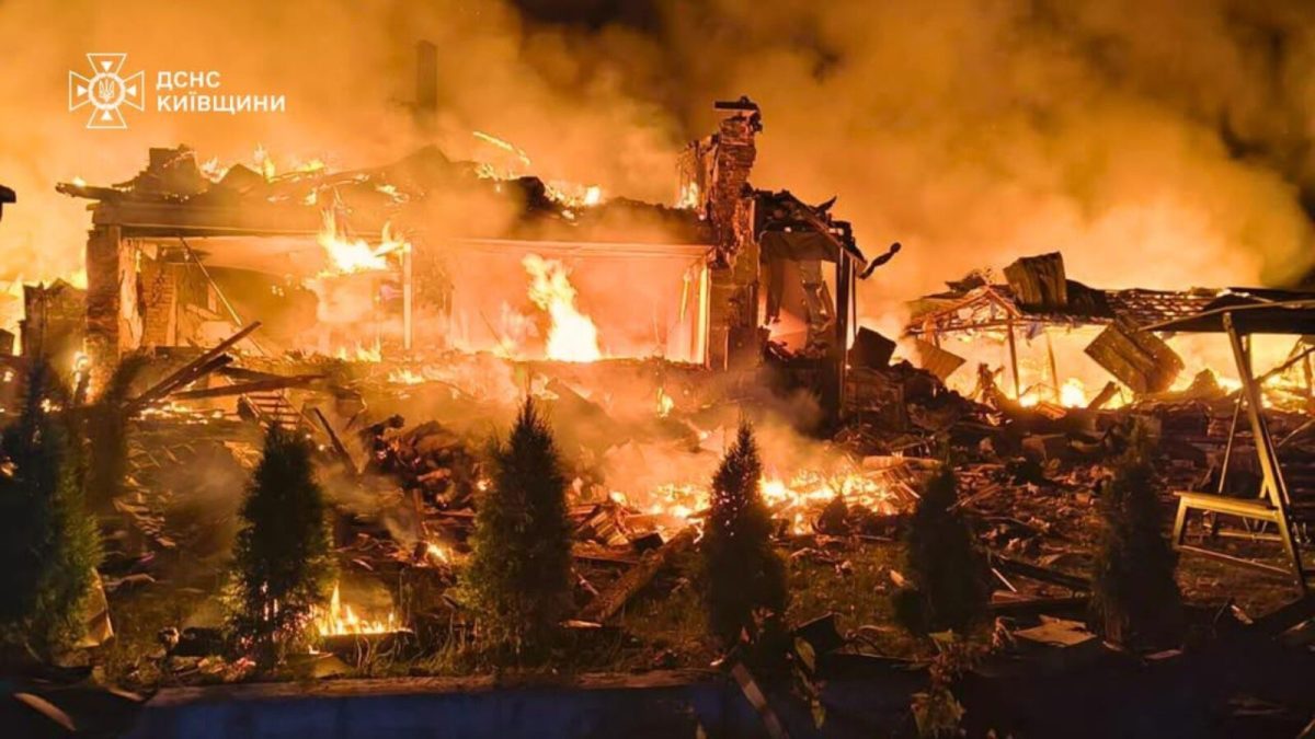 Menino de 3 anos e avós morrem em ataque de drones russos perto de Kiev