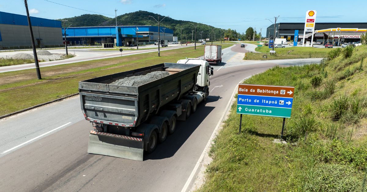 BR-101 tem bloqueio por 90 dias em saída de cidade de SC; veja alternativa