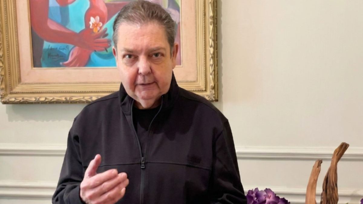Faustão reaparece na TV e surpreende o filho ao vivo; saiba como está o estado de saúde do apresentador