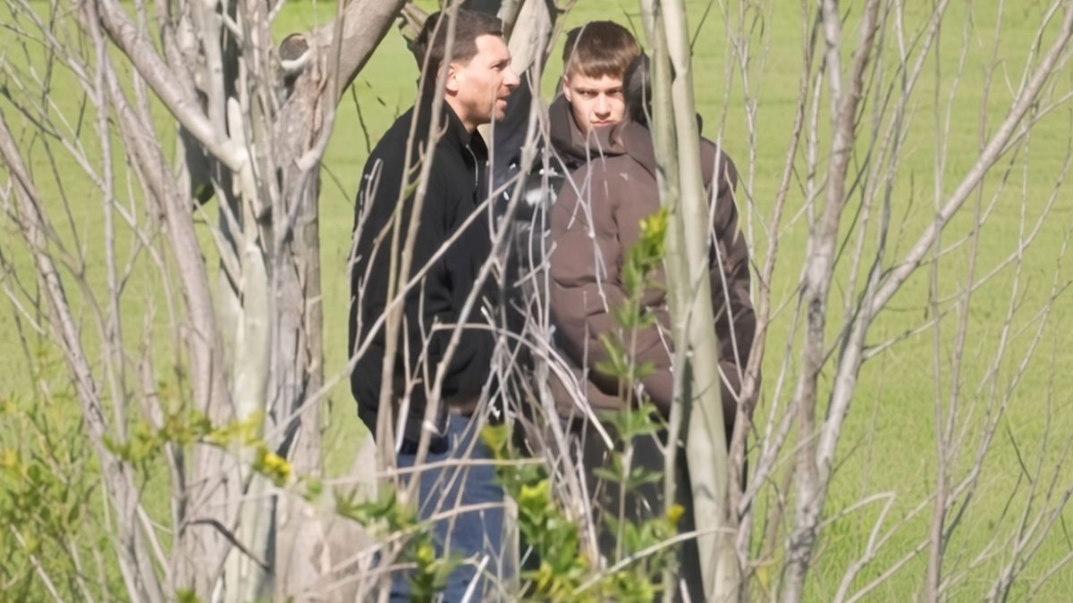 ‘Respeitem a família’: Messi é filmado durante velório do pai e situação deixa argentinos revoltados