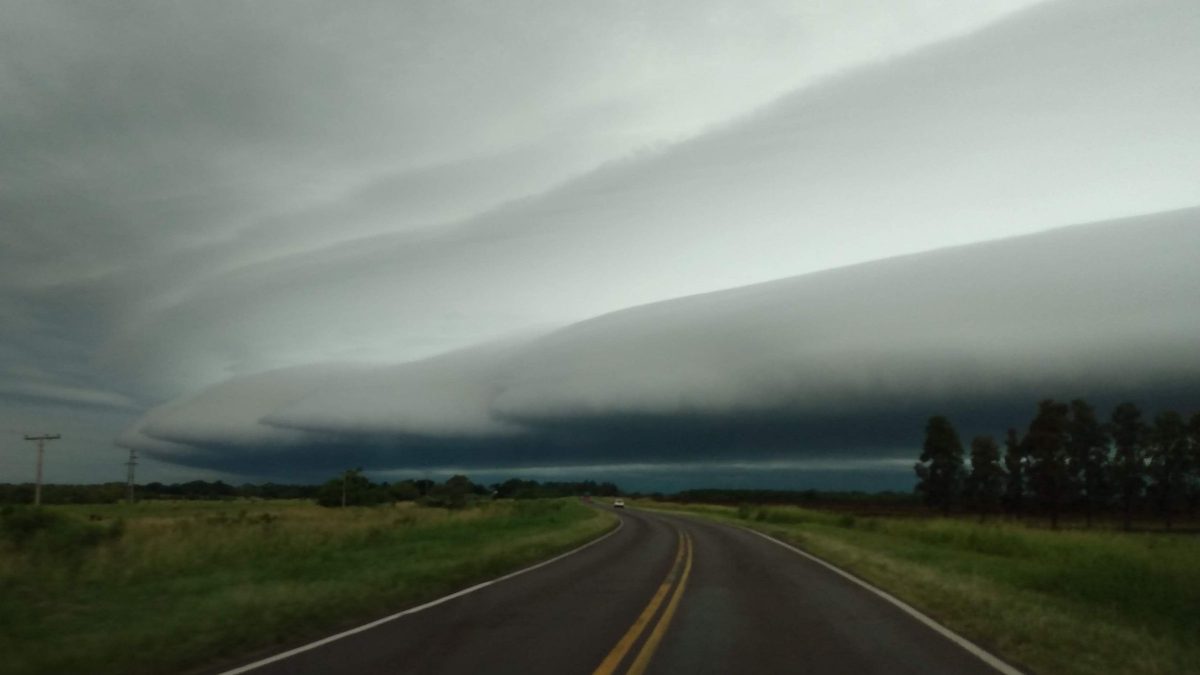Chuva pode chegar a 200 mm nesta semana, e meteorologista alerta para temporais e novos tornados: ‘vem chumbo grosso’