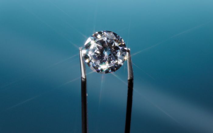 Cinzas podem virar cristais e até diamantes; entenda como funciona