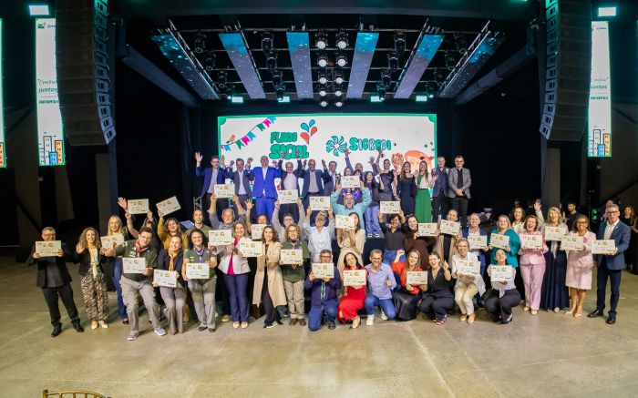 Quase 200 entidades da região recebem apoio do Fundo Social da Sicredi