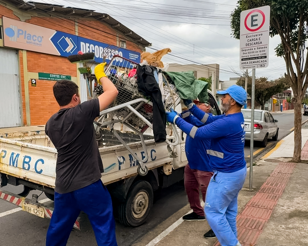 Secretaria de Obras divulga balanço semanal de serviços em Balneário Camboriú