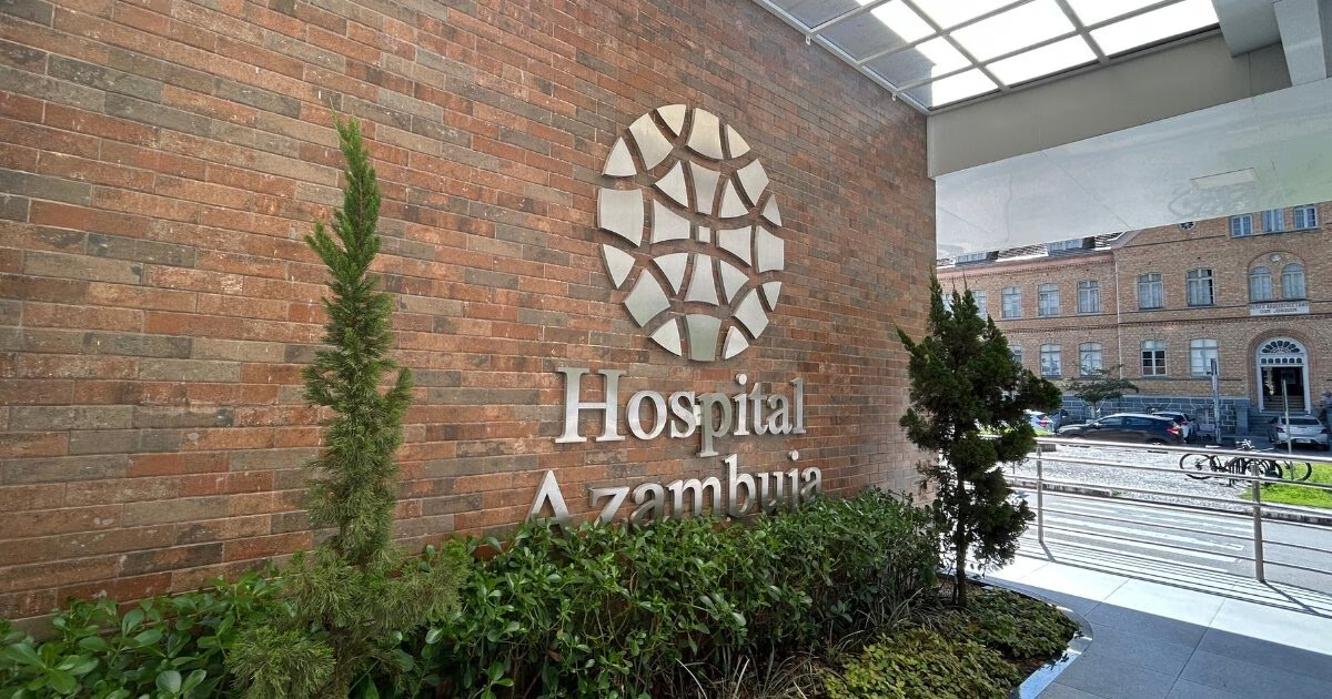 Homem é levado ao hospital em estado grave após ser encontrado caído na rua, em Brusque