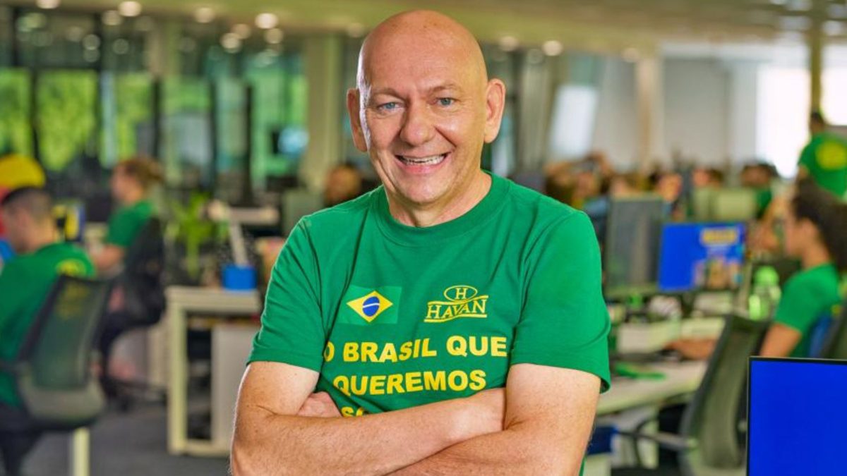 Luciano Hang recebe homenagem na Alesc e exalta Santa Catarina como ‘Suíça brasileira’