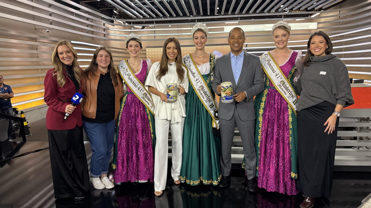 Oktoberfest Blumenau ganha projeção nacional em visita da realeza à Record em SP