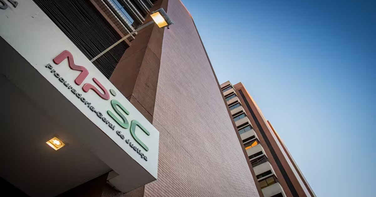 Homem que obrigou ex-companheira a ingerir soda cáustica e cortou o pescoço dela é condenado em SC