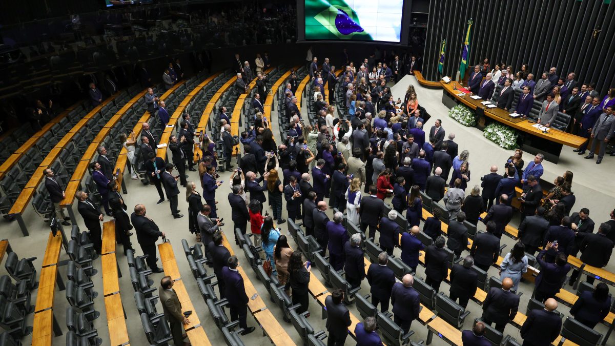 ‘Taxa das blusinhas’: Congresso instala comissão para decidir futuro de imposto sobre compras de até US$ 50; outras 5 MPs serão analisadas