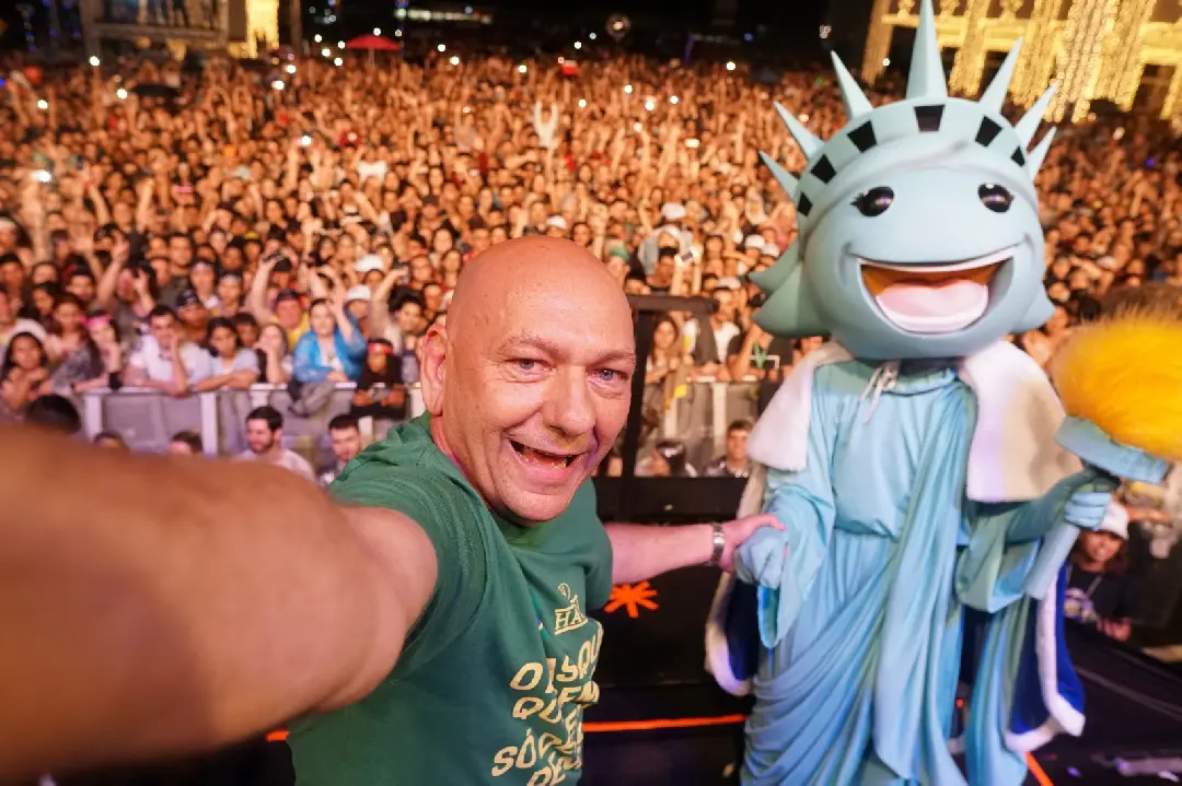 Natal Luz Havan volta a Brusque e resgata tradição que marcou gerações com show de Ana Castela