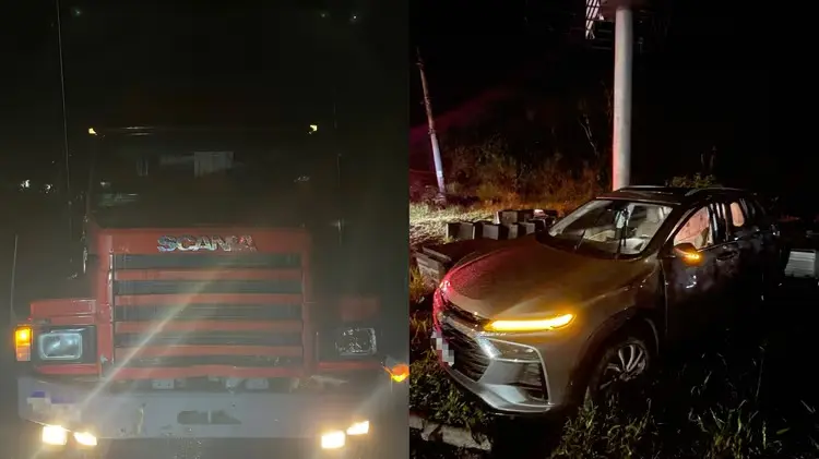 Homem de 73 anos é levado ao hospital após colisão entre carro e caminhão na BR-470