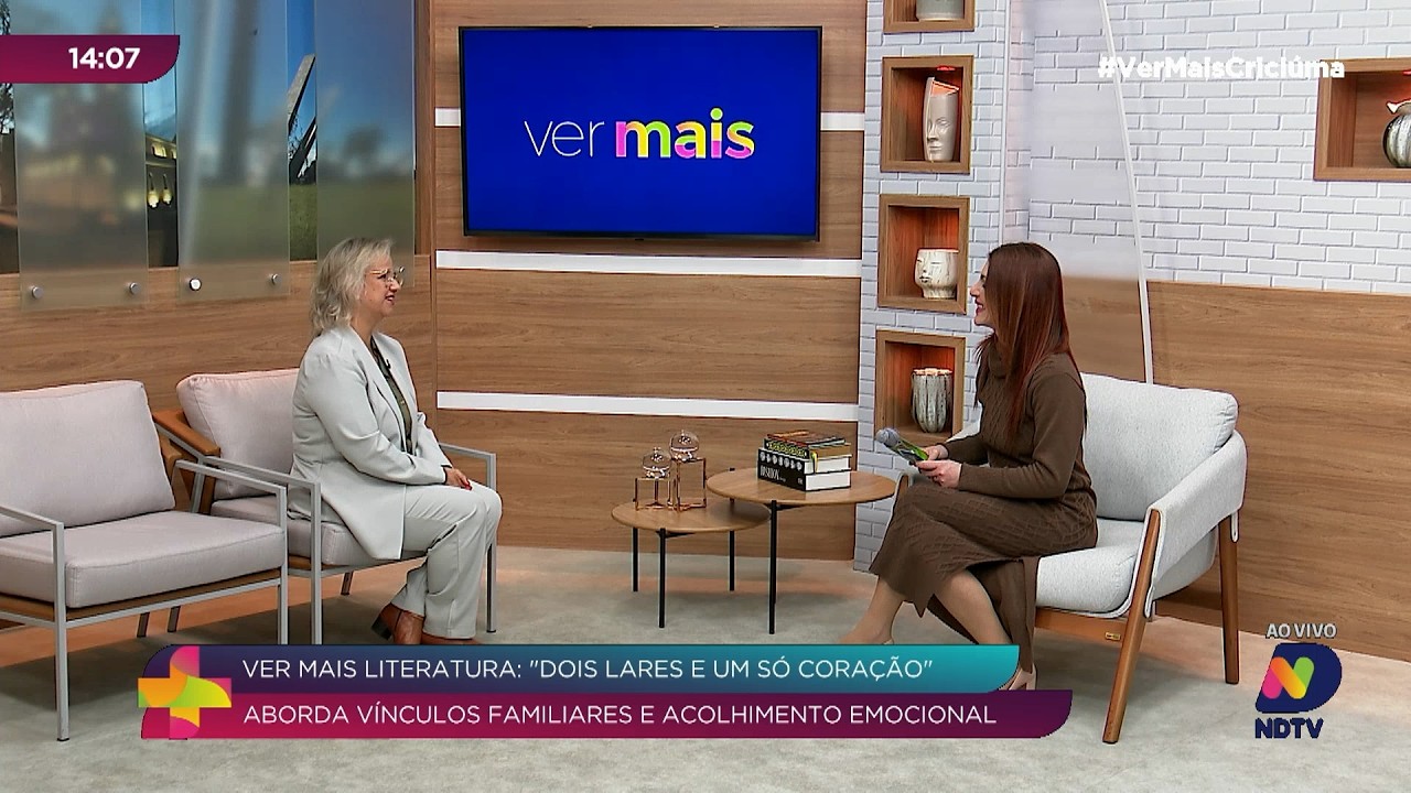 Livro aborda impactos de dois lares na vida dos estudantes