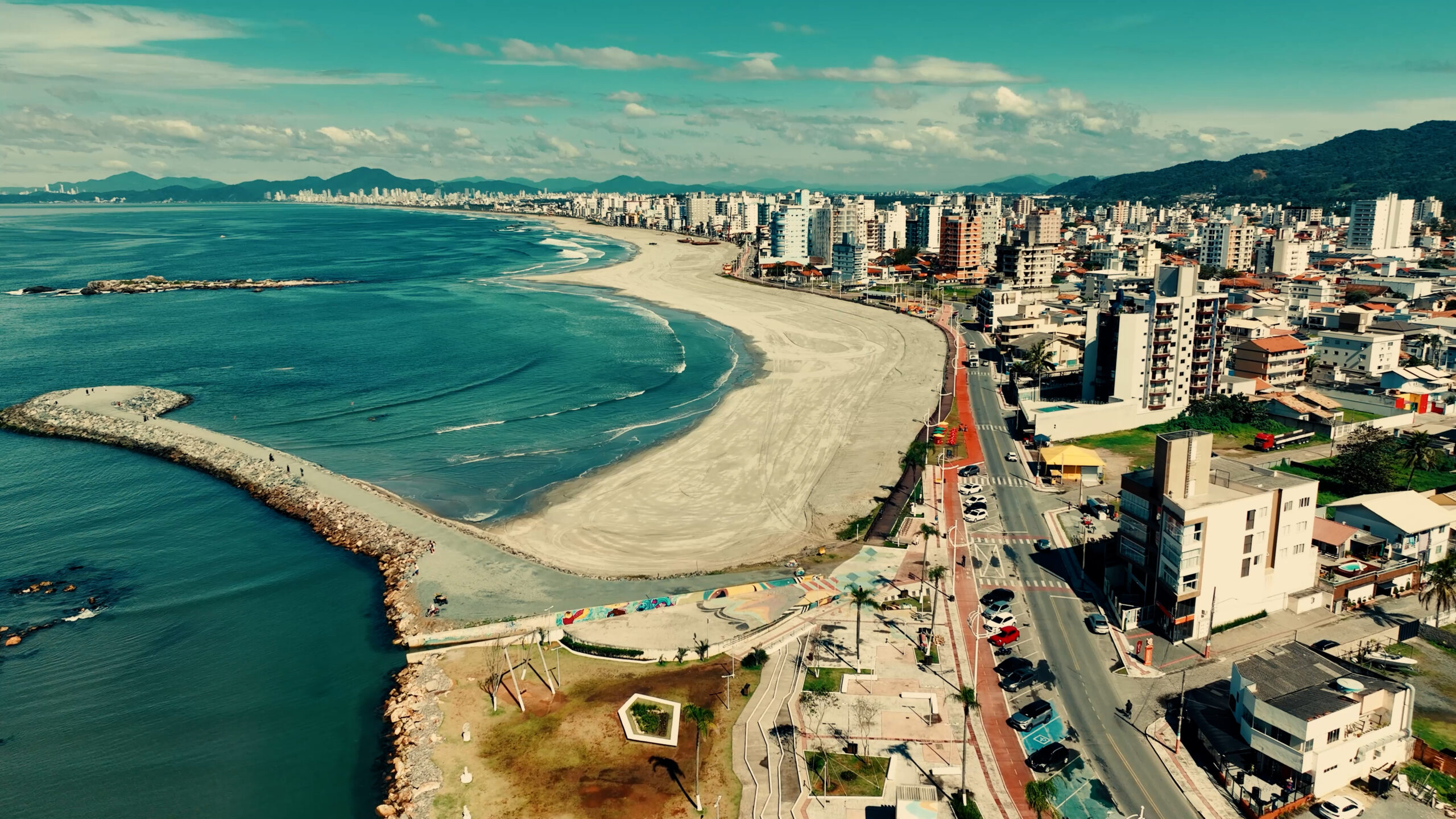 Praia do Gravatá é liberada para uso da população após conclusão da obra de alargamento em Navegantes