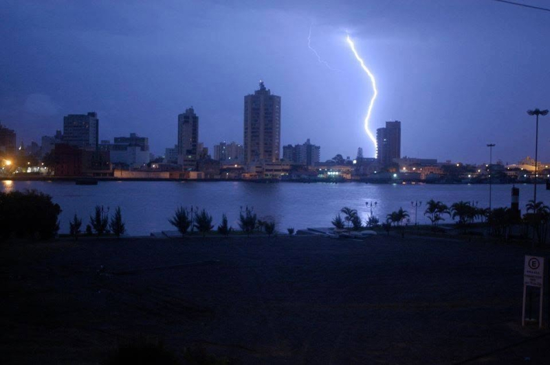 Defesa Civil de Itajaí alerta para risco de temporais entre quinta-feira (13) e sábado (15)
