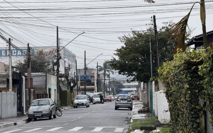 Moradores denunciam usuários de drogas perto de escola e creche no Cidade Nova