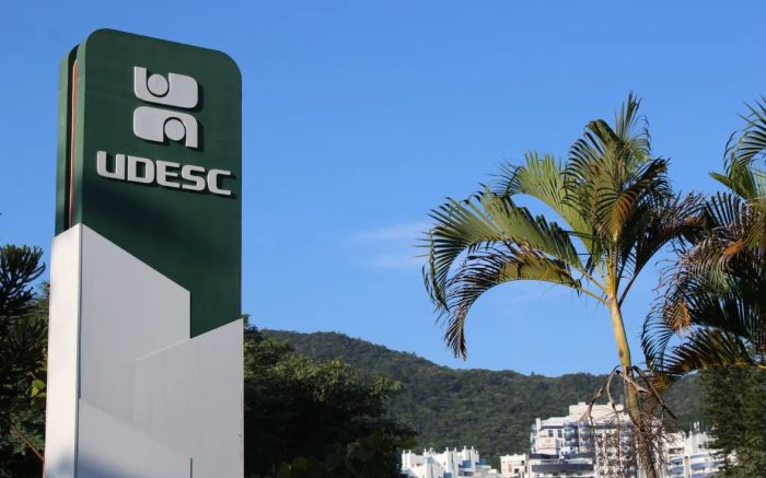 Lista de “alunas mais estupráveis” de universidade causa revolta em Balneário Camboriú