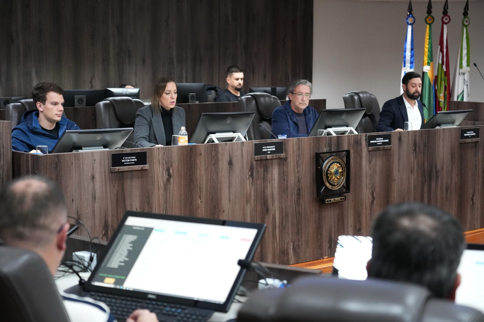 Vereadores de Balneário Camboriú aprovam identificação de imóveis públicos e política de prevenção à violência contra a mulher