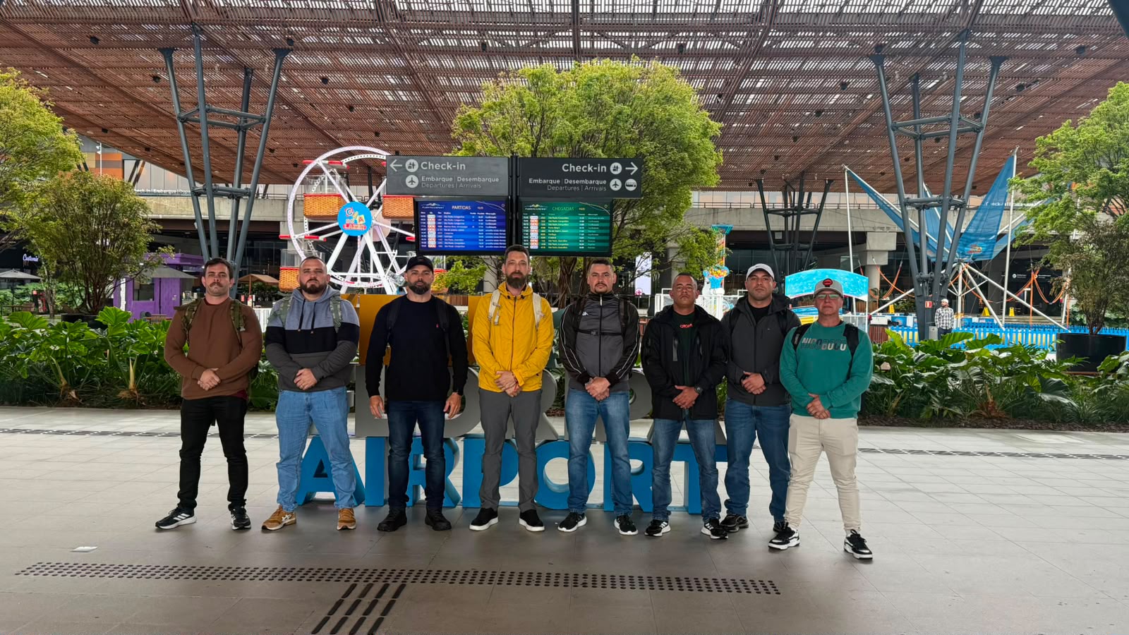 Guardas municipais de Balneário Camboriú embarcaram para intercâmbio de segurança nos Estados Unidos