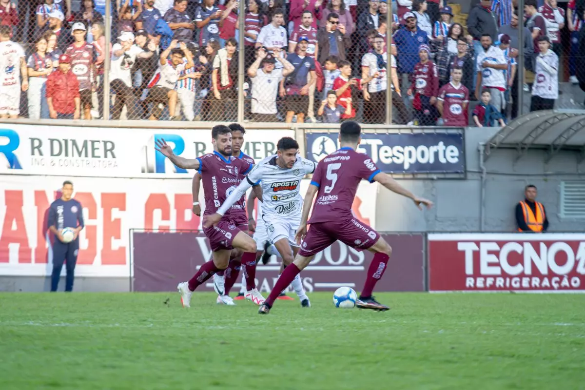 Um estádio Centenário hostil e uma decisão pelo G8 no caminho do Figueirense