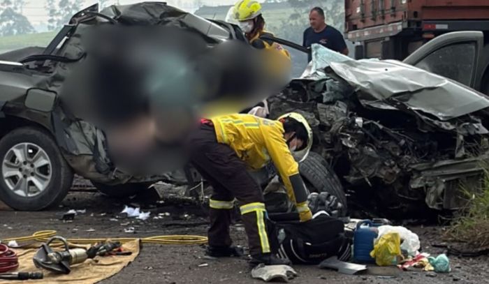 Duas mulheres morrem em acidente com carro de Navegantes