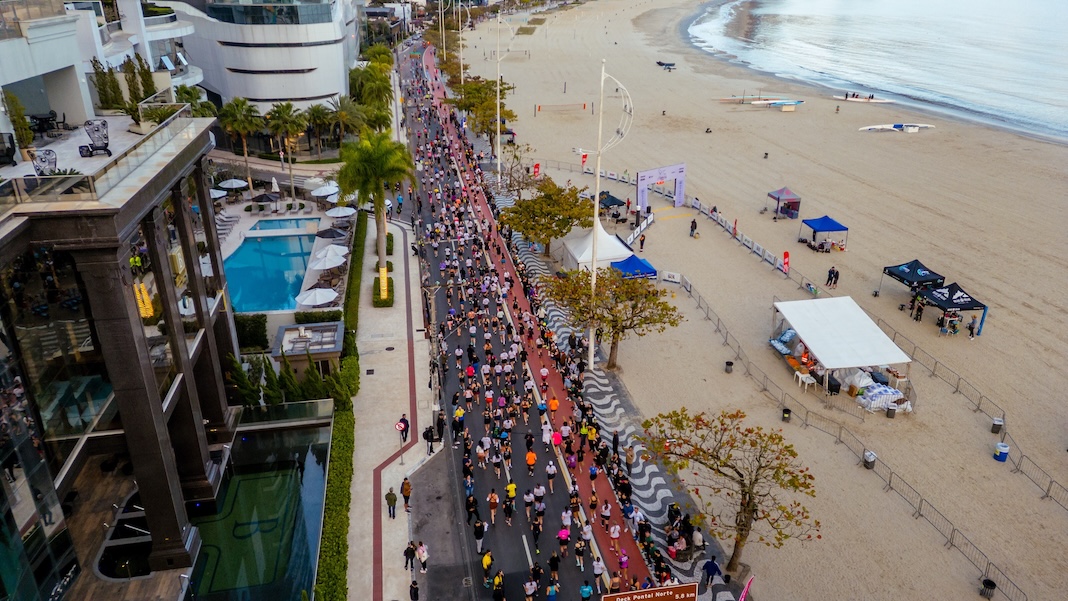 Com duas mil inscritas, Corrida Brisas movimenta Balneário Camboriú neste fim de semana