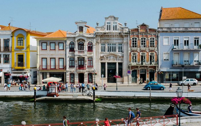 Turistas da região adotam nova tecnologia para baratear ida a Portugal