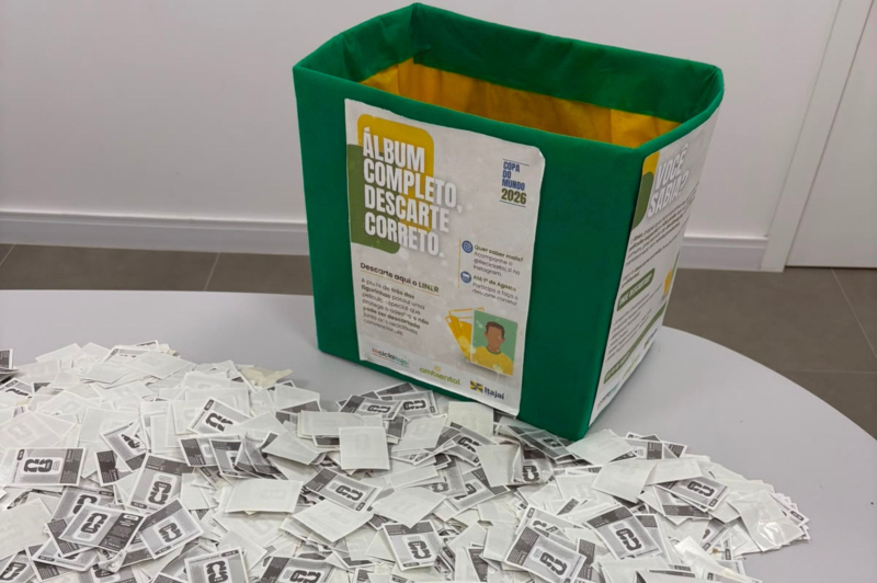 Campanha “Álbum Completo, Descarte Correto” recolhe mais de 14 mil liners em Itajaí