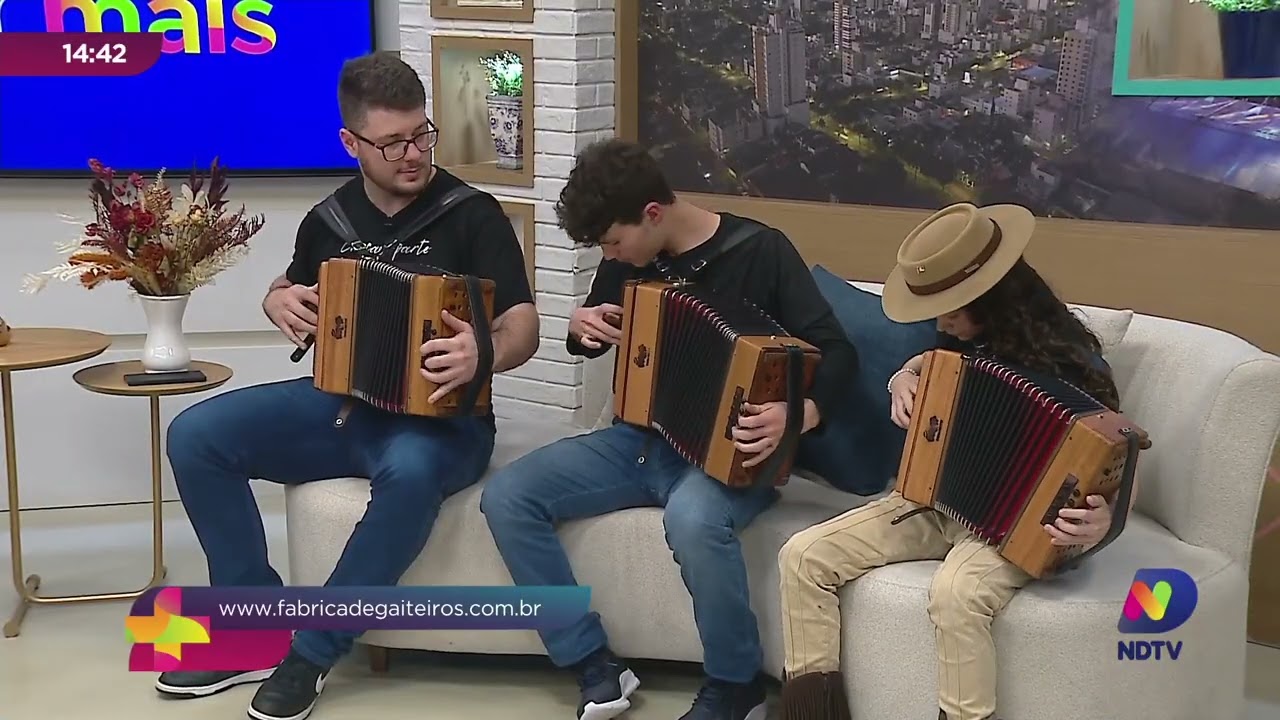 Gaita ganha espaço e novos talentos na Escola de Artes de Chapecó
