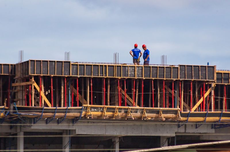 Novo piso da construção civil segue sem acordo em Itajaí e região