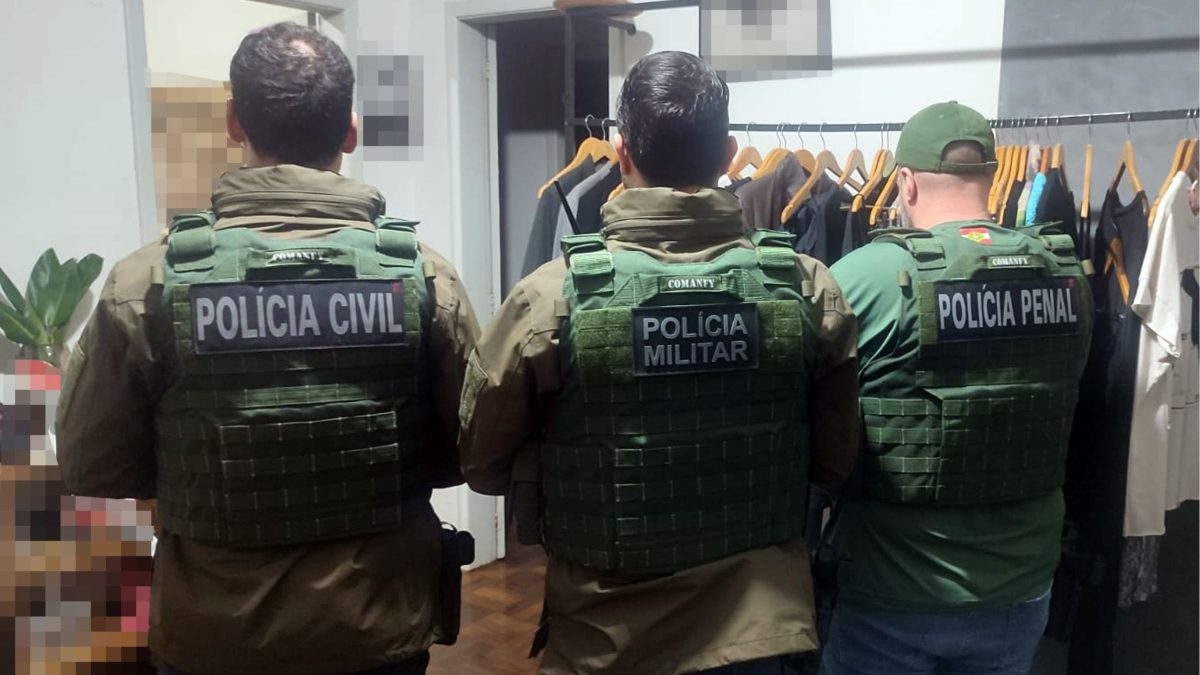 Enfermeiro é preso pelo Gaeco em SC suspeito de ajudar organização criminosa dentro de presídio