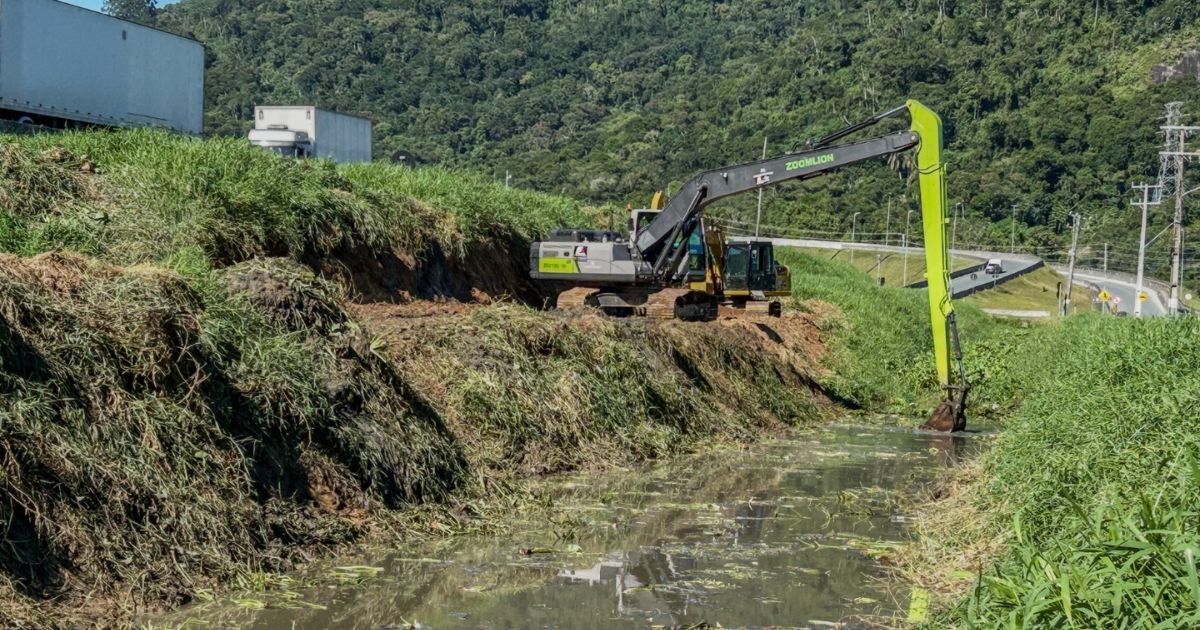 Montagem do canteiro para desassoreamento do Rio das Ostras começa na segunda-feira em Balneário Camboriú