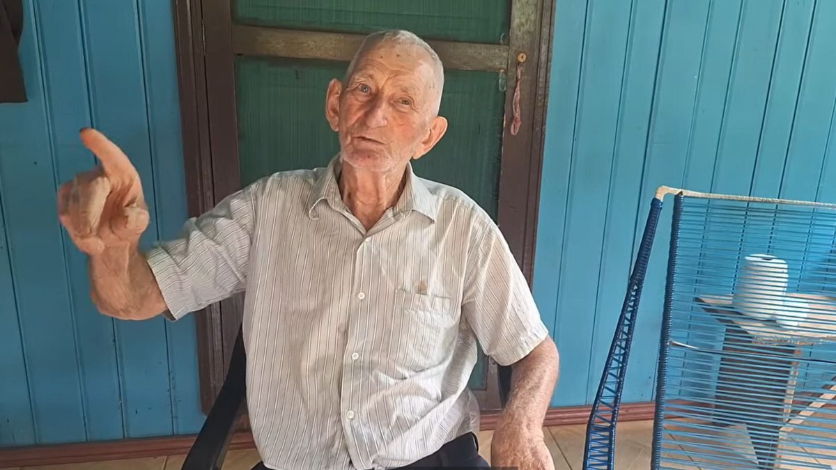 Curandeiro de 88 anos está em coma após ser amarrado, espancado e queimado em assalto em SC