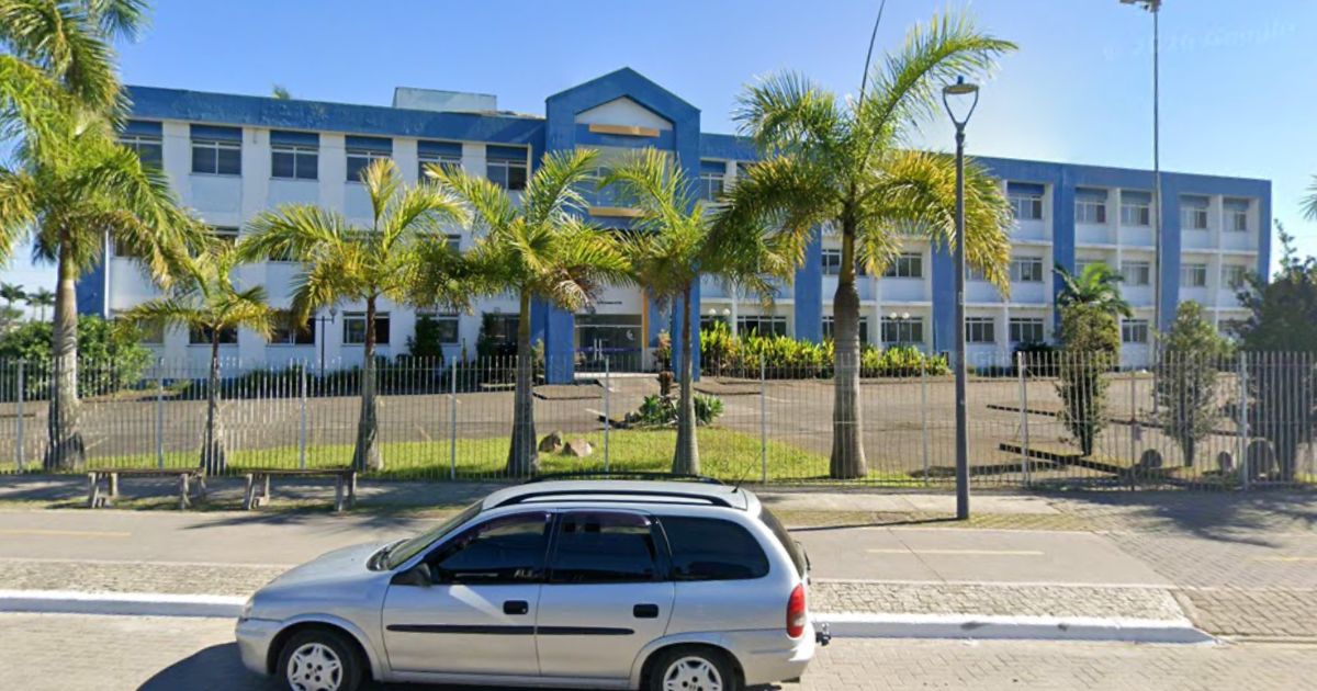 Antiga faculdade de Itajaí pode ser transformada na maior escola pública de tempo integral de SC